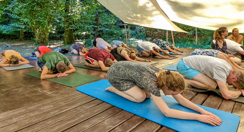 Yoga in het adventure park